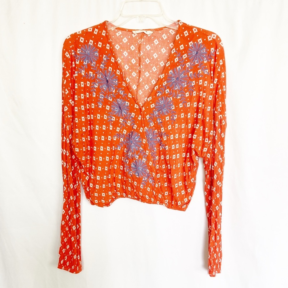 Chloe & Katie pink cropped embroidered wrap top M